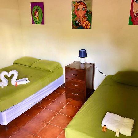 Casa Lula Leon Hostal Esterno foto